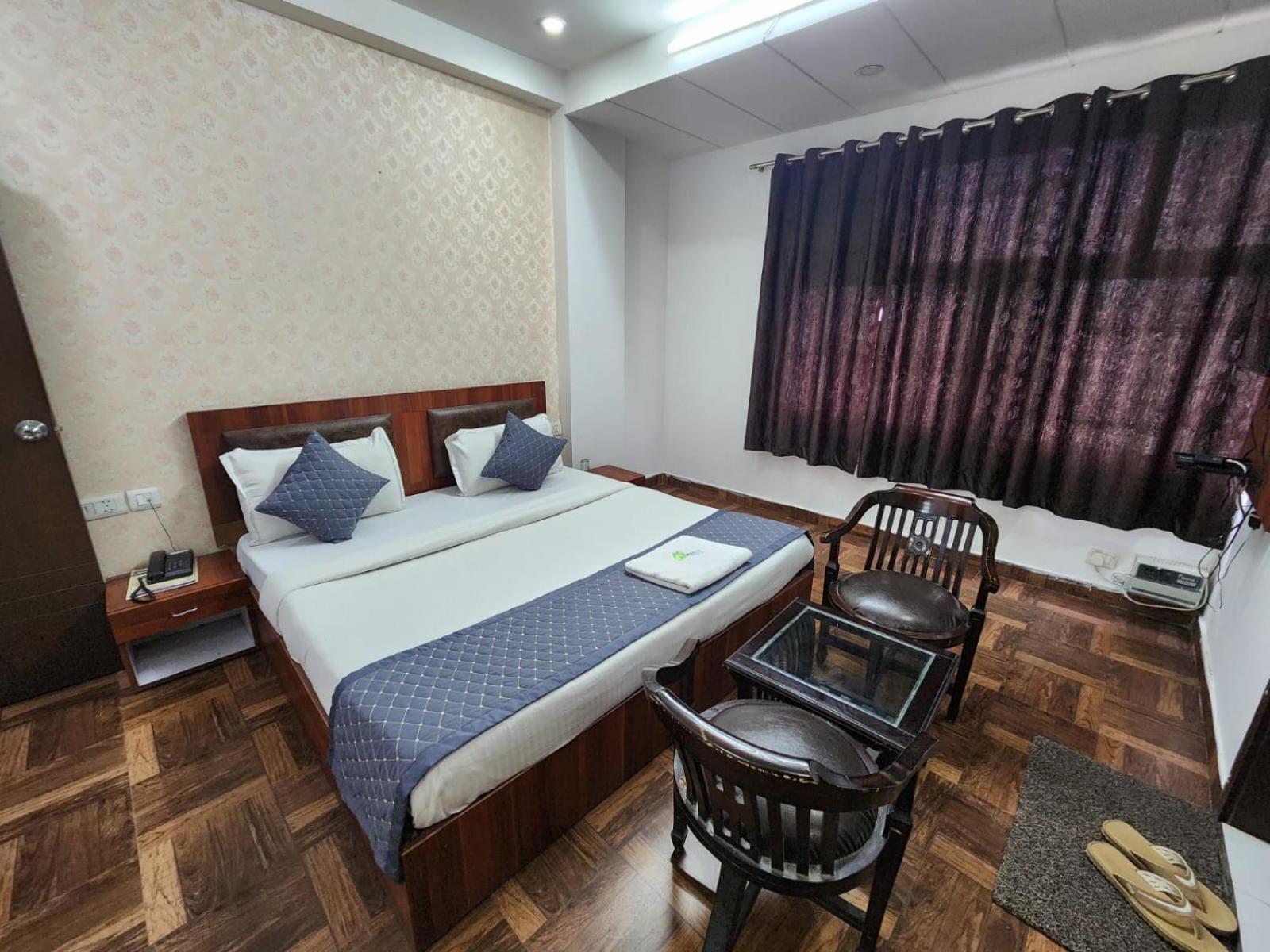 Hotel Aerotech Near Delhi Airport New Delhi Exteriör bild